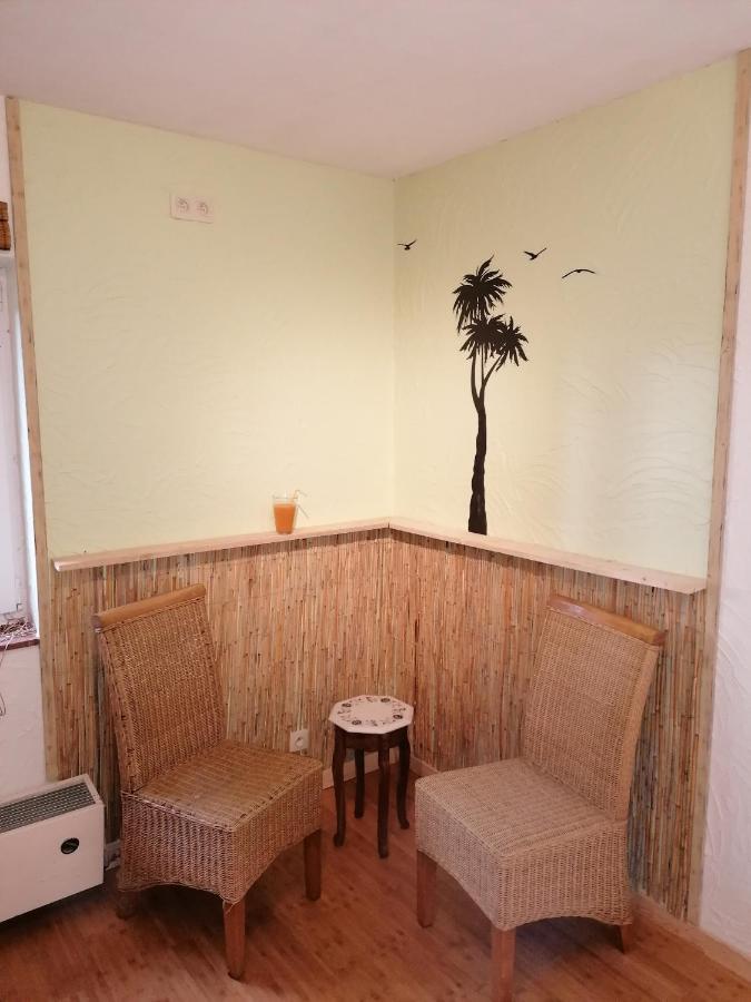 En Chapoisie Bed & Breakfast Ciney Luaran gambar